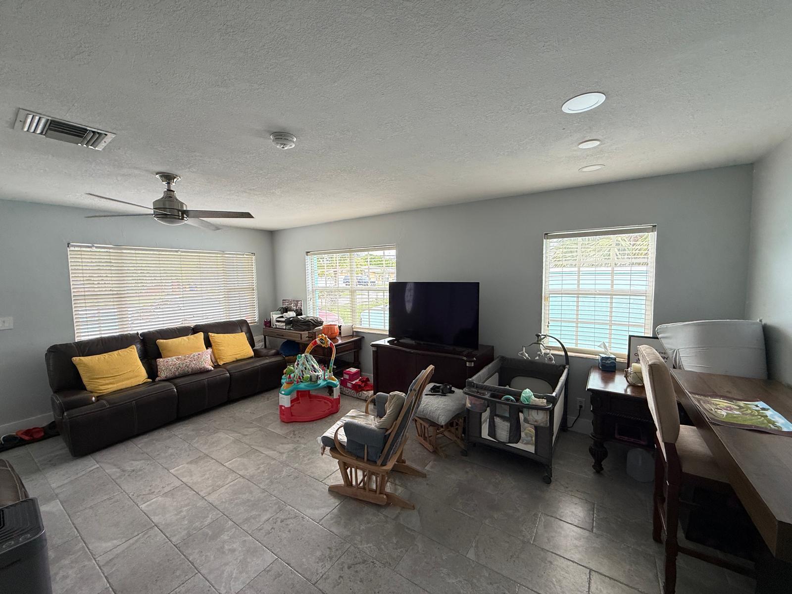320 West 29th Street Riviera Beach, FL 33404 - Photo 9 of 28 29