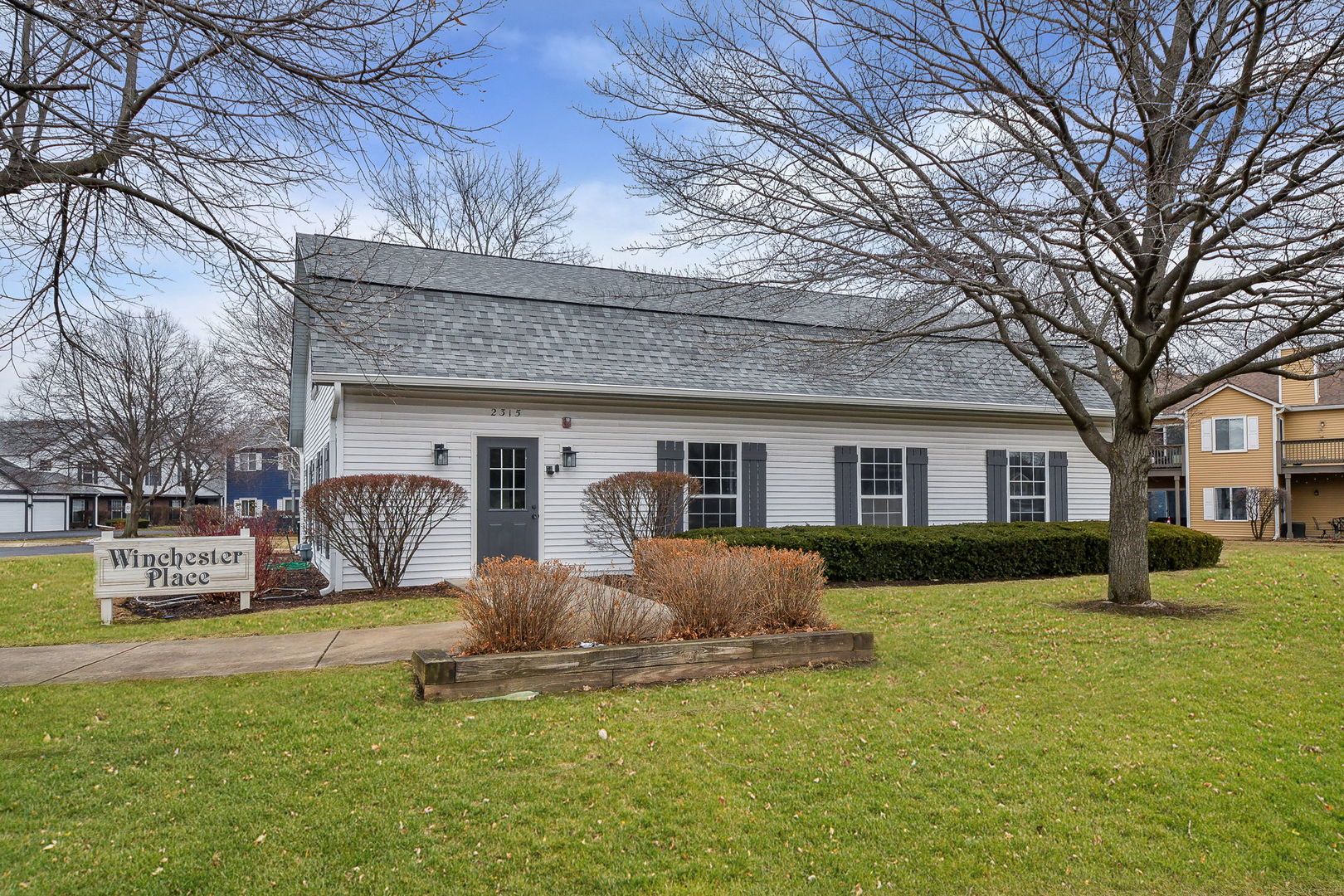 95 Midhurst Court, Unit 101B Naperville, IL 60565 - Photo 6 of 8