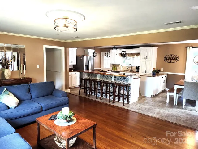 $395,000 | 3883 Bunkerhill School Road, Claremont, NC 28610