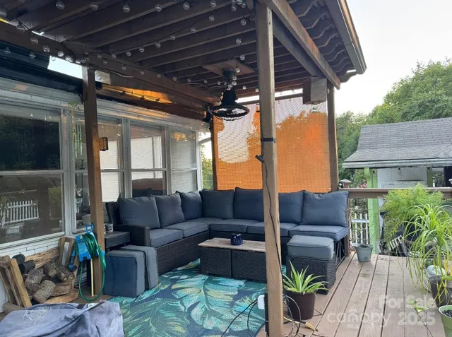 $395,000 | 3883 Bunkerhill School Road, Claremont, NC 28610