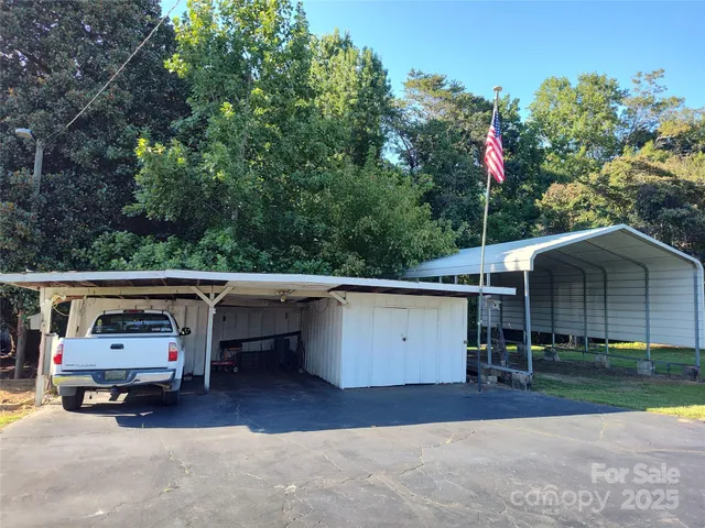 $395,000 | 3883 Bunkerhill School Road, Claremont, NC 28610