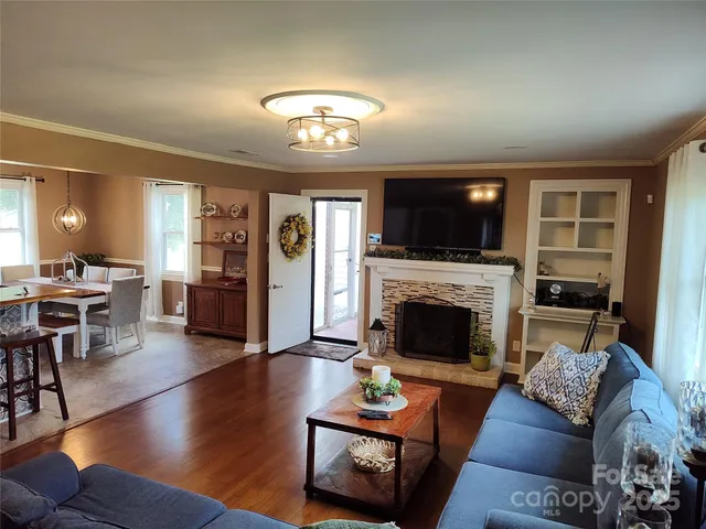 $395,000 | 3883 Bunkerhill School Road, Claremont, NC 28610