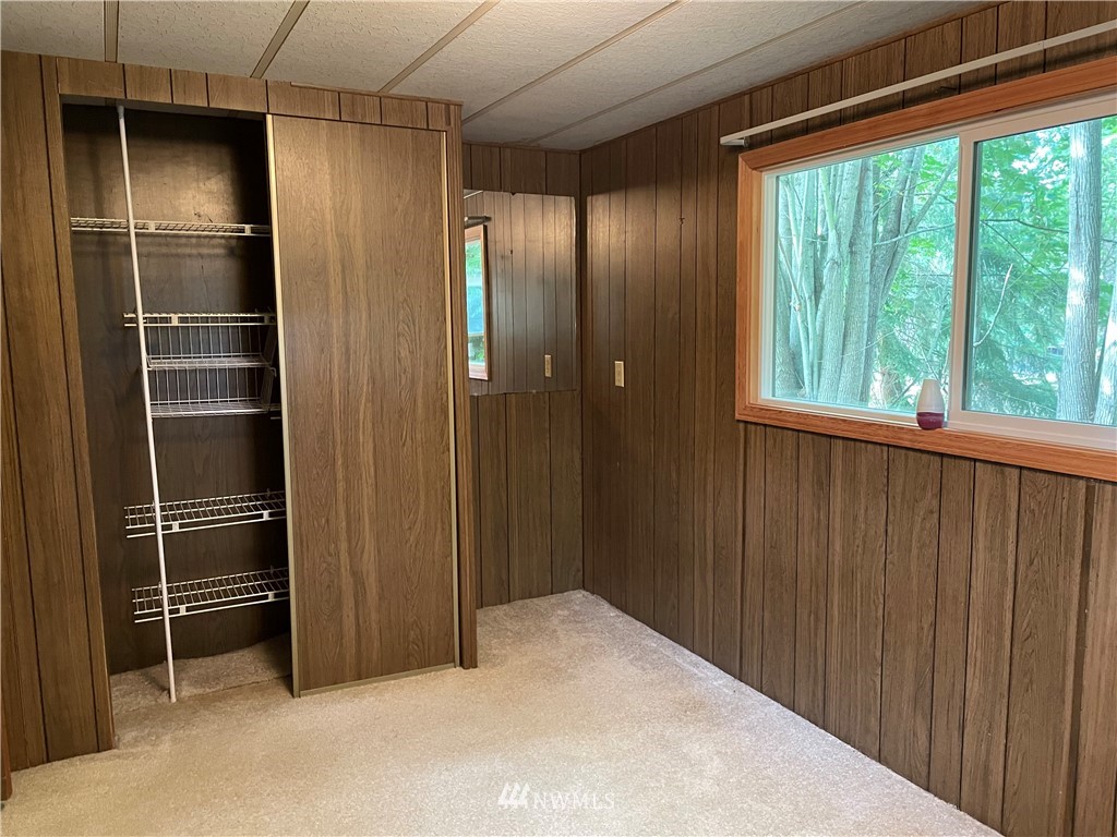 11509 155th Avenue Southeast Renton, WA 98059 - Photo 6 of 7
