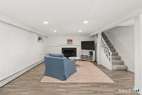 $1,695,000 | 28 East Lane, Darien, CT 06820