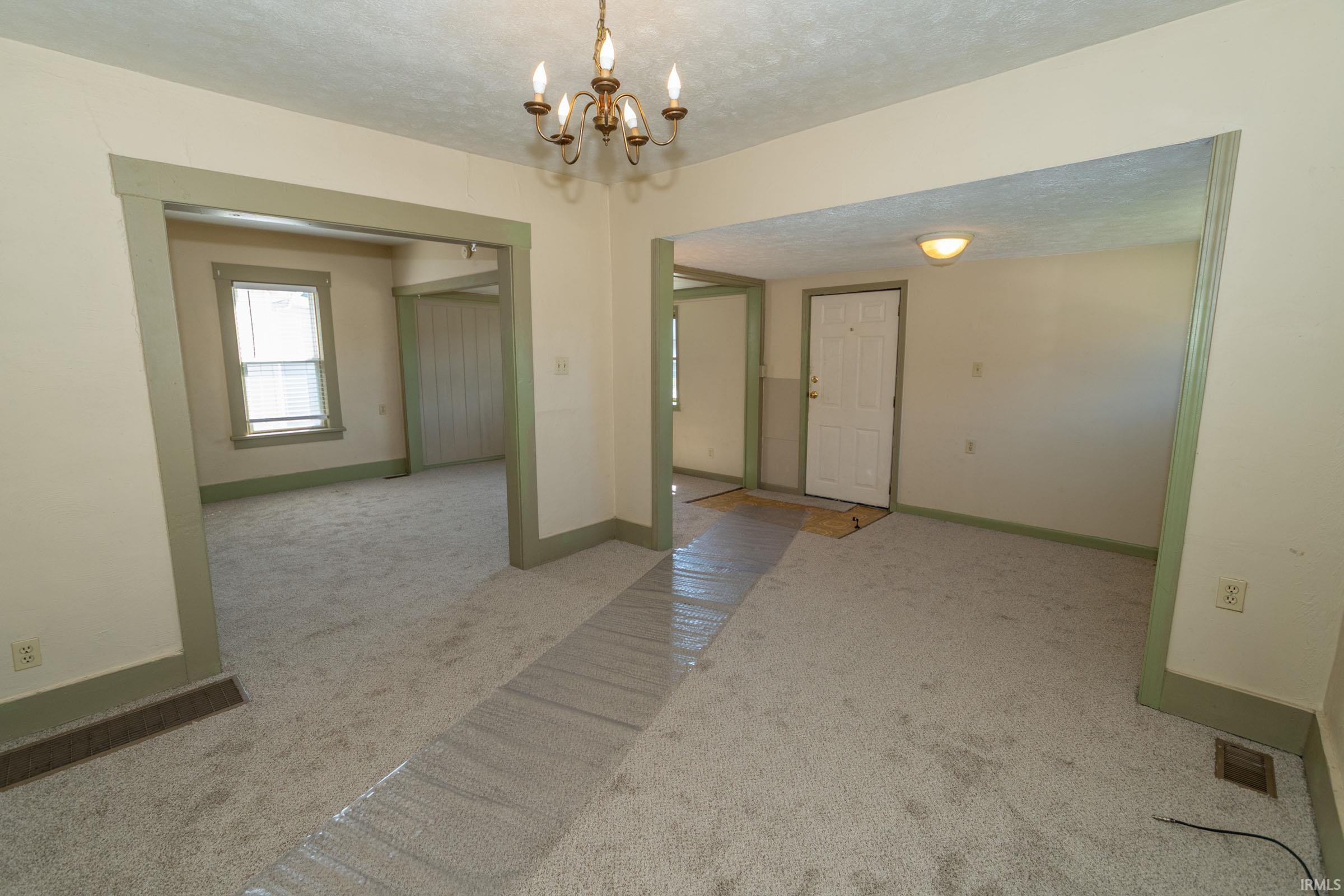 1012 West 8th Street Mishawaka, IN 46544 - Photo 2 of 17