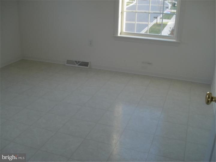 435 Haymarket Lane Lititz, PA 17543 - Photo 4 of 6