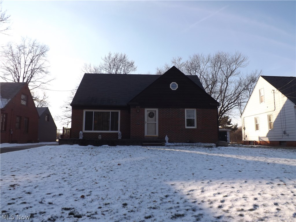 6302 Dunham Road Maple Heights, OH 44137 - Photo 2 of 27