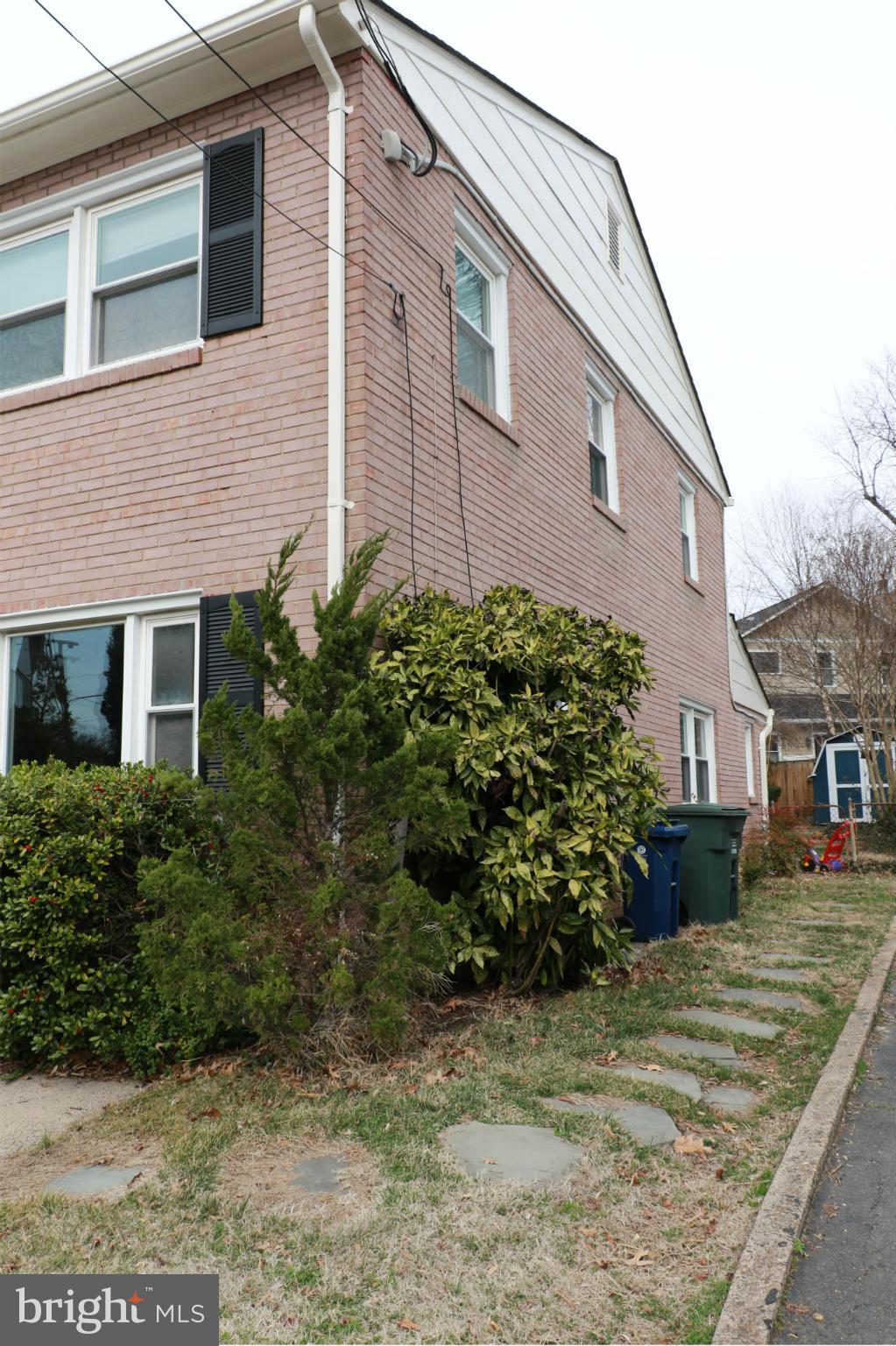 100 East Braddock Road Alexandria, VA 22301 - Photo 18 of 19 Exterior (Front)
