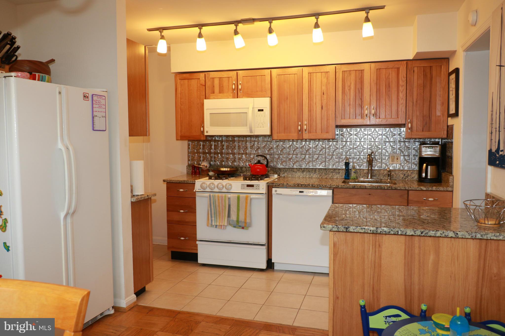 100 East Braddock Road Alexandria, VA 22301 - Photo 6 of 19 Kitchen