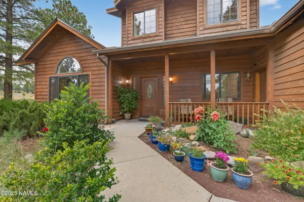 $1,150,000 | 11990 Glodia Drive, Flagstaff, AZ 86004