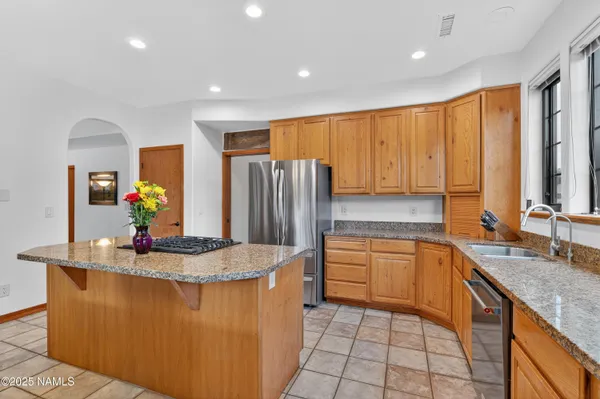 $1,150,000 | 11990 Glodia Drive, Flagstaff, AZ 86004