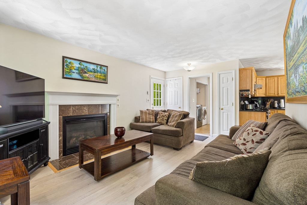 9 Perron Way Lowell, MA 01854 - Photo 8 of 42