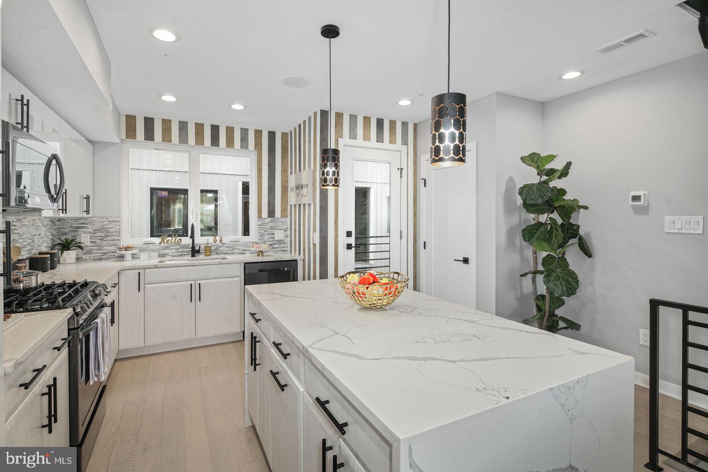 815 Perkiomen Street, Unit 15 Philadelphia, PA 19130 - Photo 14 of 55