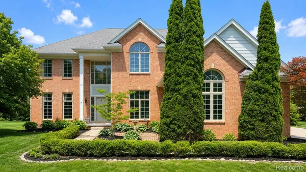 $819,900 | 45896 Lathum Drive, Novi, MI 48374