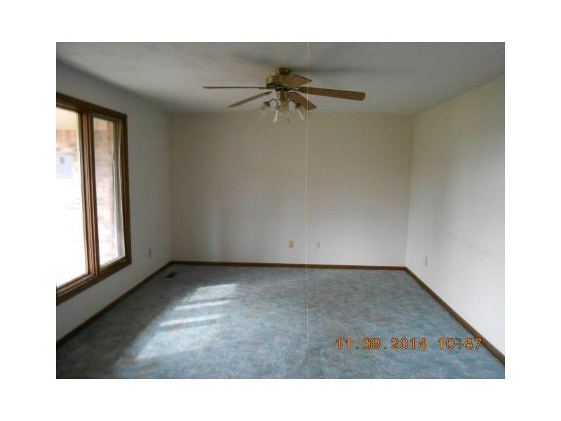 292 West 500 South Anderson, IN 46013 - Photo 2 of 9