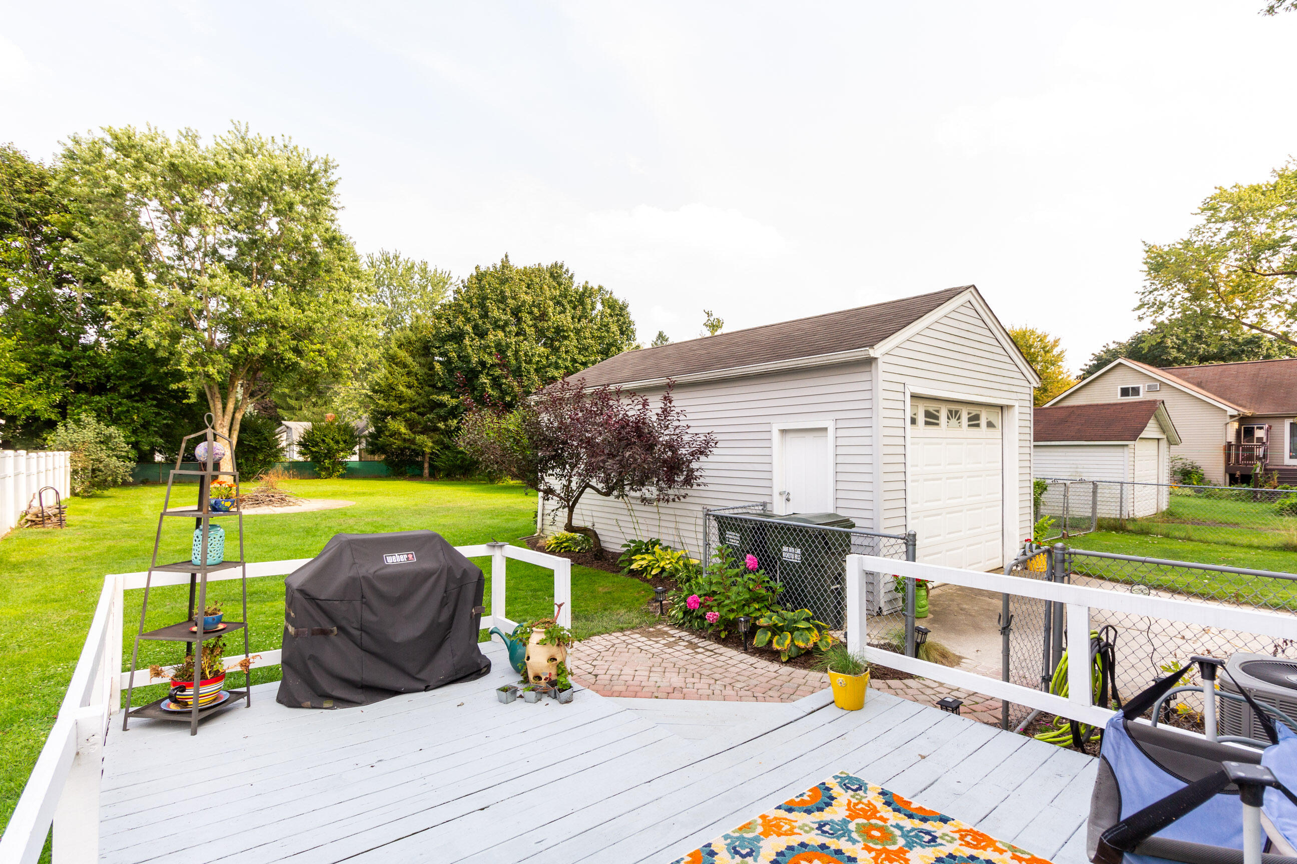 3083 Avalon Road Rochester, MI 48309 - Photo 12 of 12 yard (7) - Copy