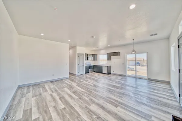 $290,000 | 376 East Erin Street, Pahrump, NV 89048