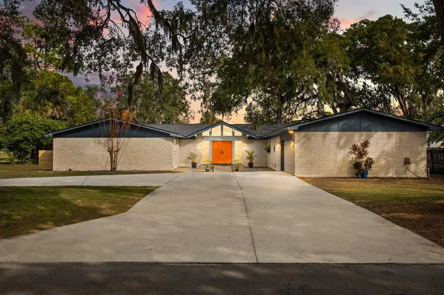 $579,000 | 22 Timber Trail, Daytona Beach, FL 32117