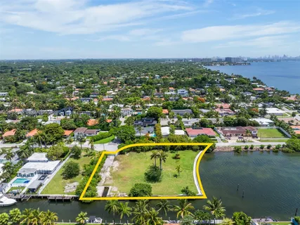$15,988,000 | 1132 Northeast 84th Street, Miami, FL 33138