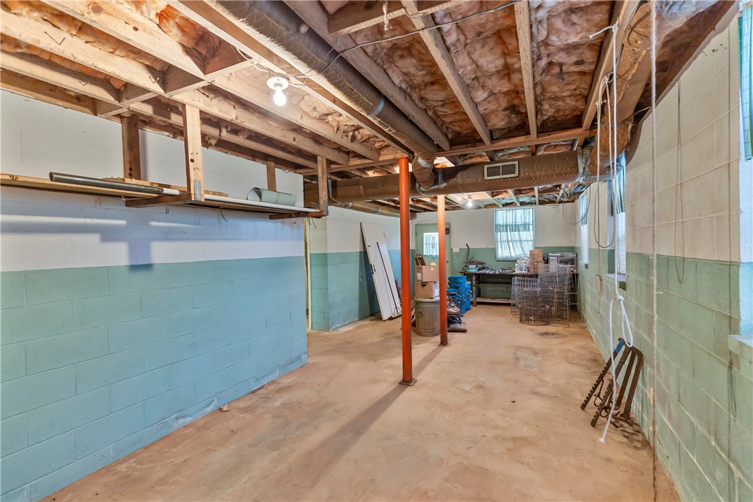 401 Woodlake Road Anderson, SC 29621 - Photo 30 of 42 Gallery Image 30