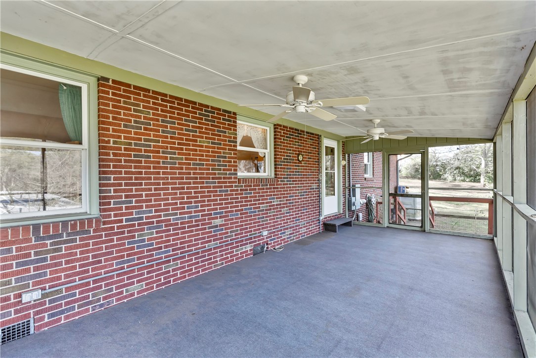 401 Woodlake Road Anderson, SC 29621 - Photo 35 of 42 Gallery Image 35