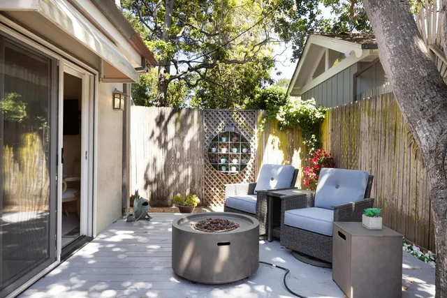 a view of a patio in back of house