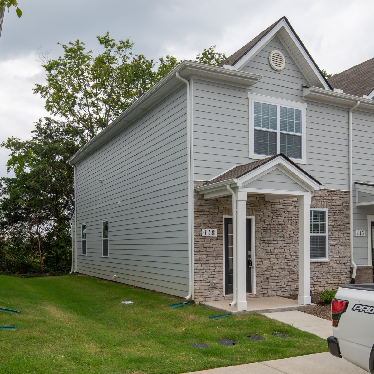118 Cecil Road Lebanon, TN 37087 - Photo 6 of 36 a front view of a house with garden