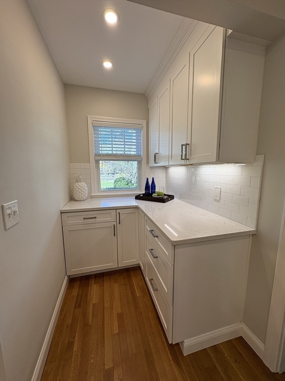 375 Lawrence Road Medford, MA 02155 - Photo 7 of 39 Gallery Image 7