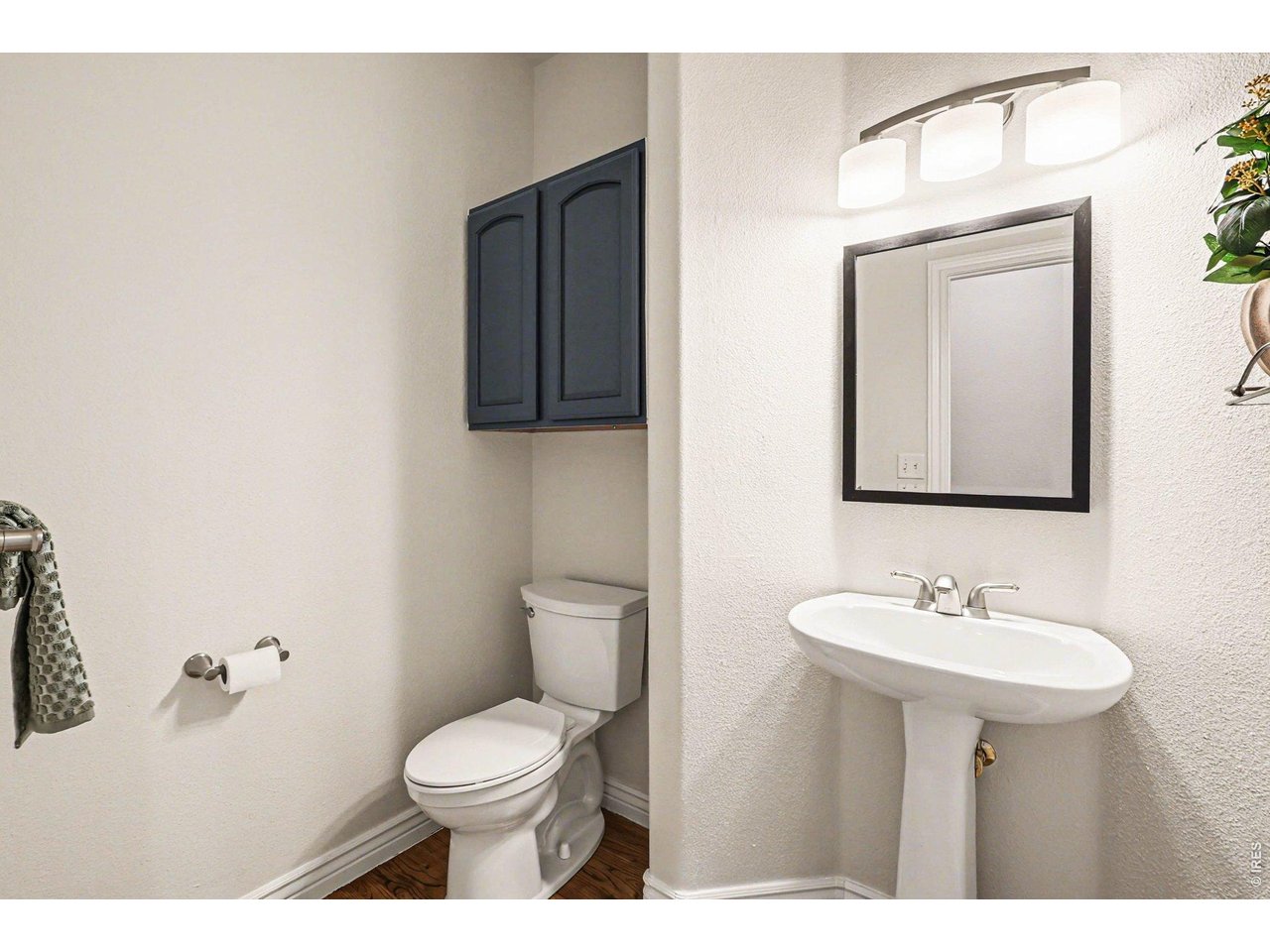 1049 Ridge W Drive Windsor, CO 80550 - Photo 18 of 46 1/2 bath Main Level