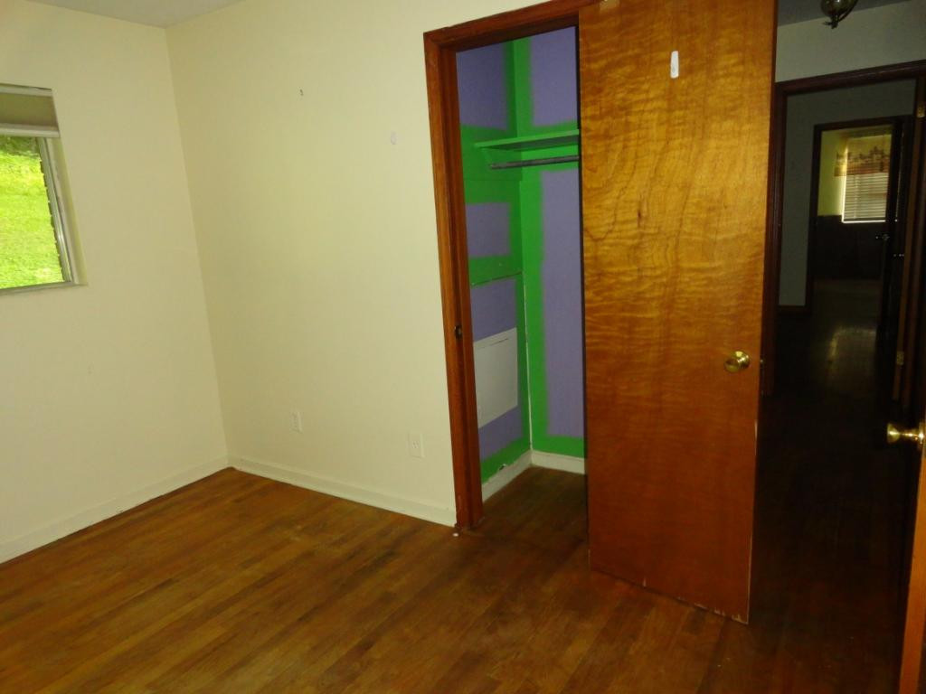 19655 Federal Road Bristol, VA 24202 - Photo 16 of 36 Bedroom 3