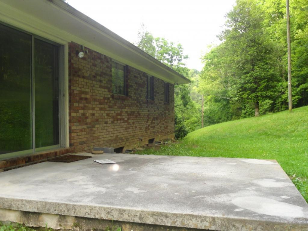 19655 Federal Road Bristol, VA 24202 - Photo 21 of 36 Back of house concrete porch