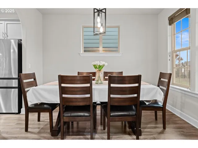 $629,999 | 10911 Southwest Barber Street, Wilsonville, OR 97070