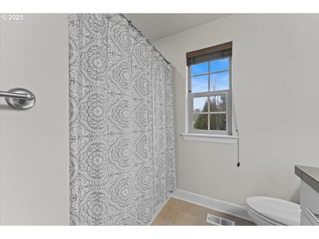 $629,999 | 10911 Southwest Barber Street, Wilsonville, OR 97070