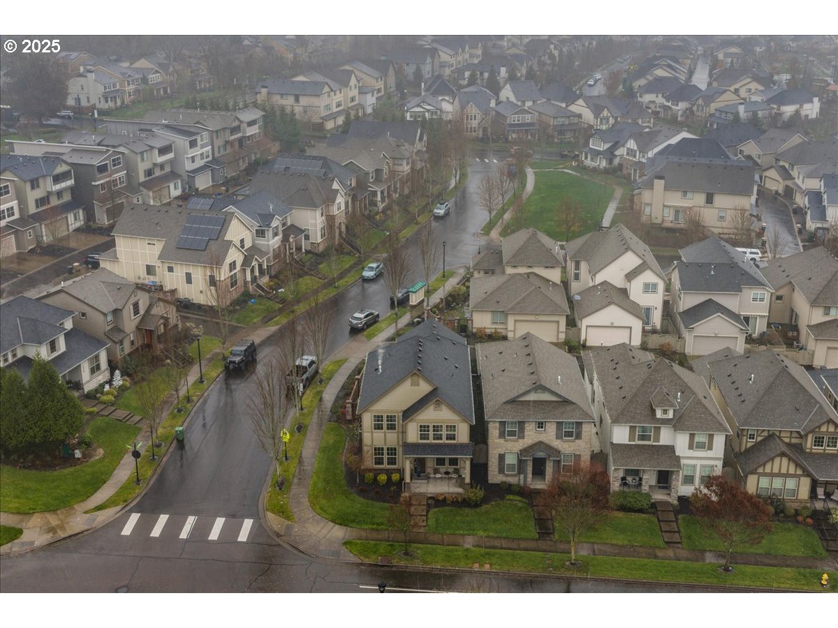 10911 Southwest Barber Street Wilsonville, OR 97070 - Photo 33 of 34