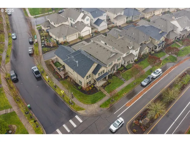 $629,999 | 10911 Southwest Barber Street, Wilsonville, OR 97070