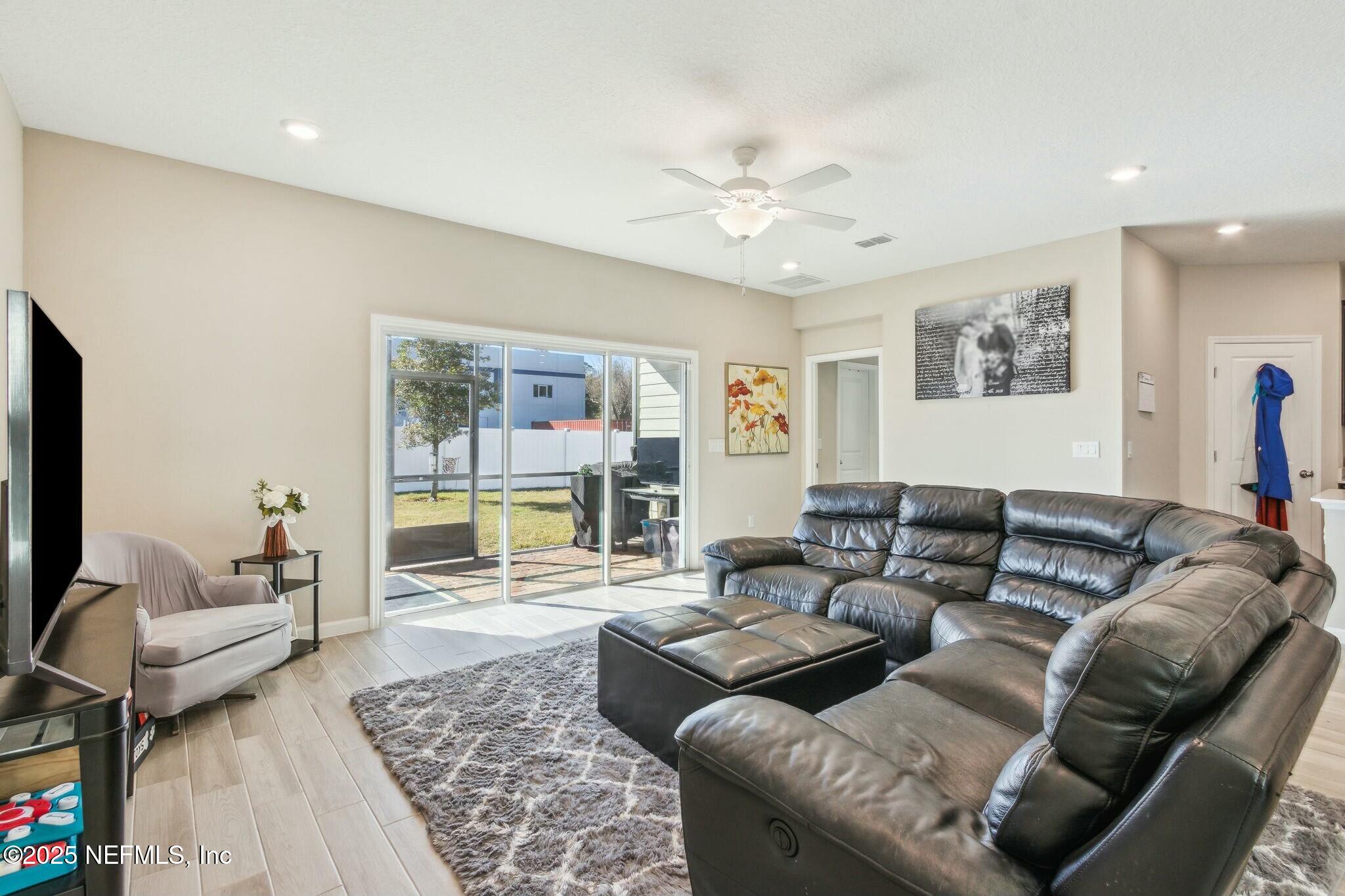 1652 Enclave Road Jacksonville, FL 32277 - Photo 13 of 48 tempImageOE12W6