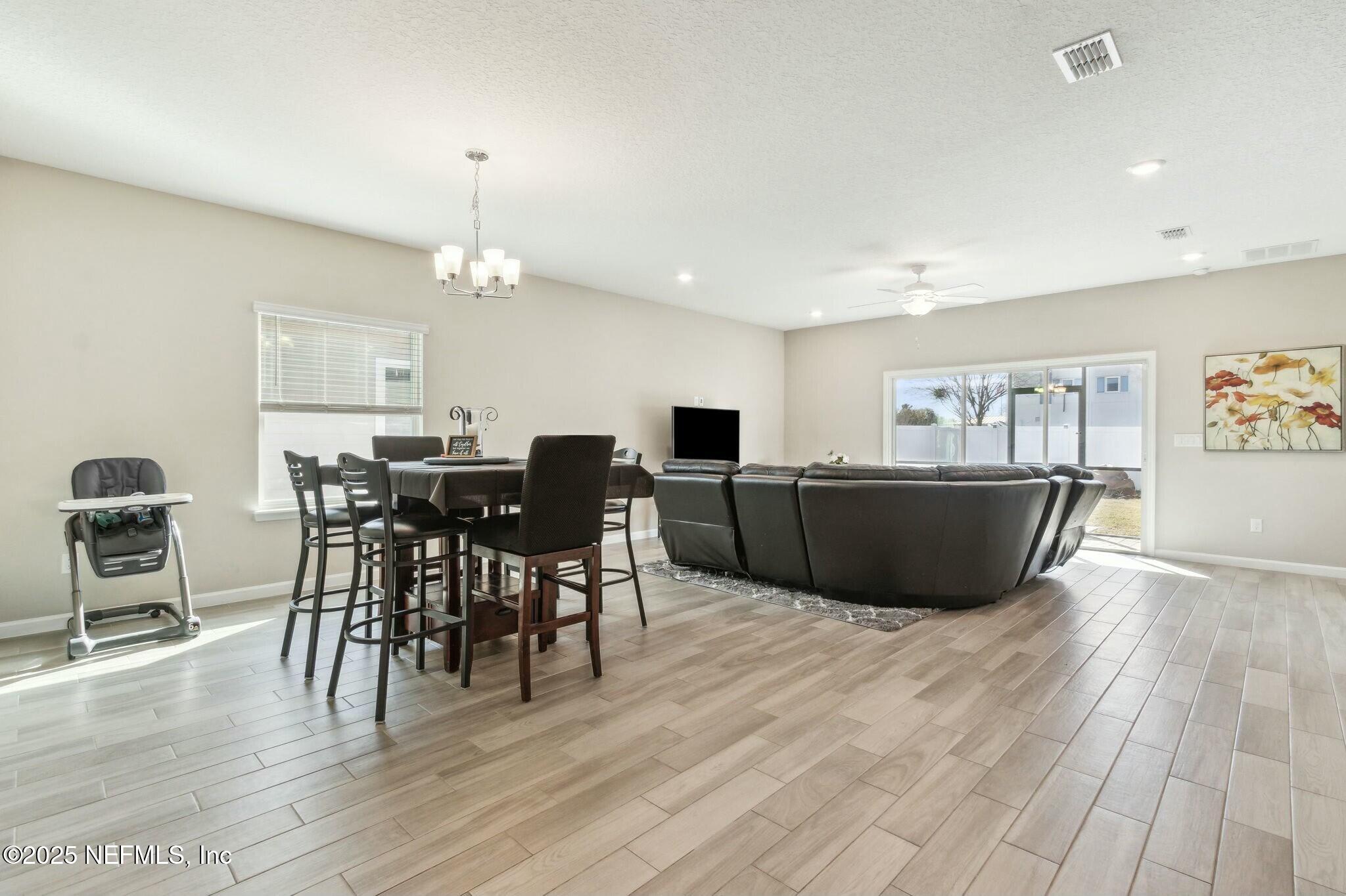 1652 Enclave Road Jacksonville, FL 32277 - Photo 15 of 48 tempImageAjG37r