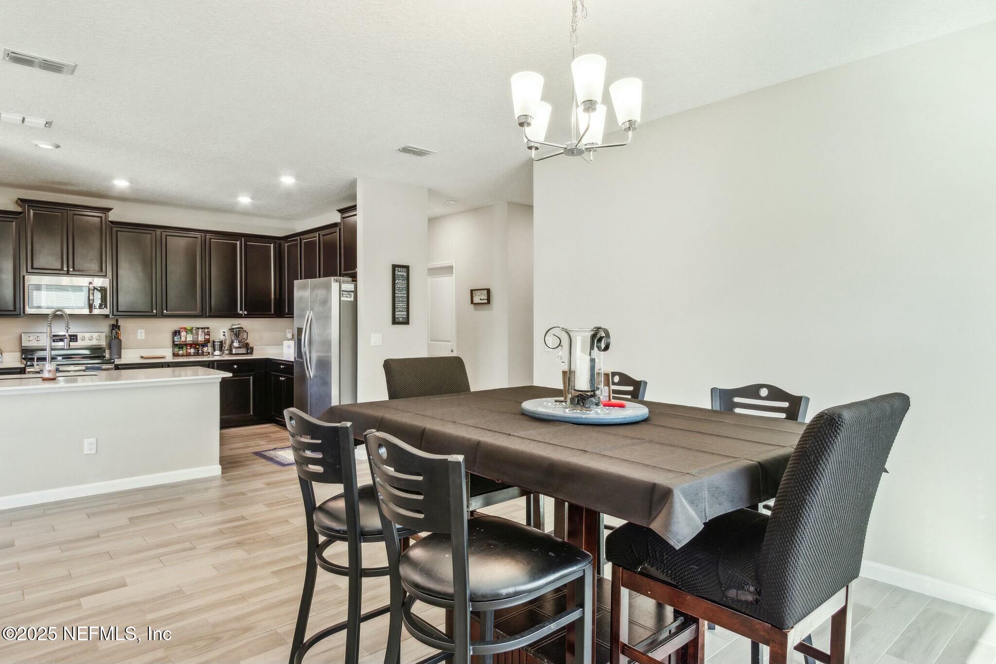 1652 Enclave Road Jacksonville, FL 32277 - Photo 17 of 48 tempImageRZe3jk