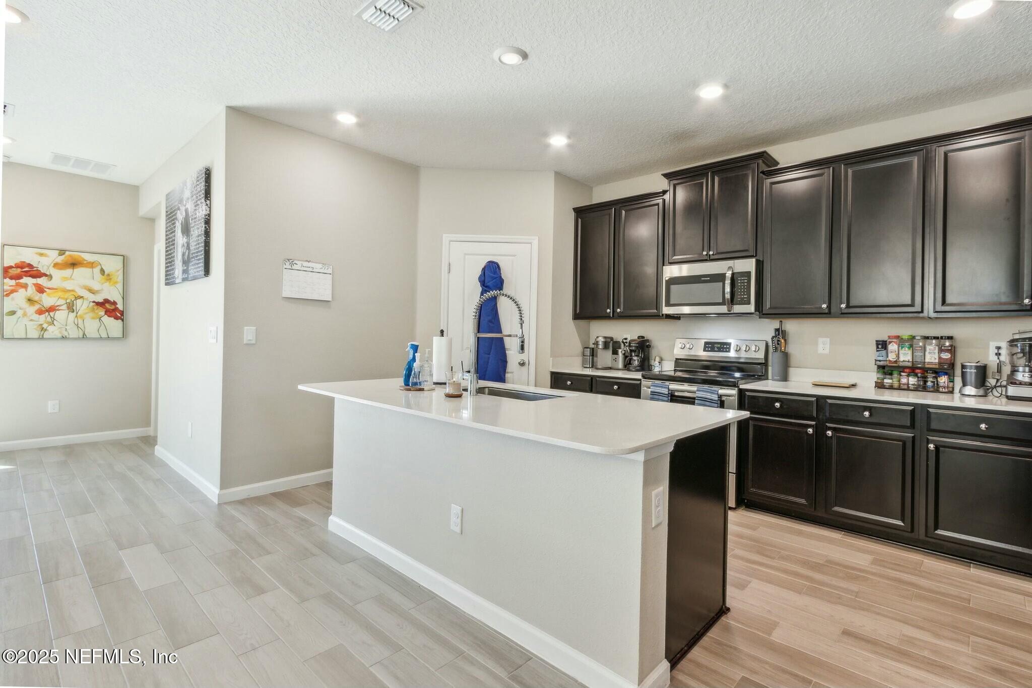 1652 Enclave Road Jacksonville, FL 32277 - Photo 19 of 48 tempImagem3KOBe