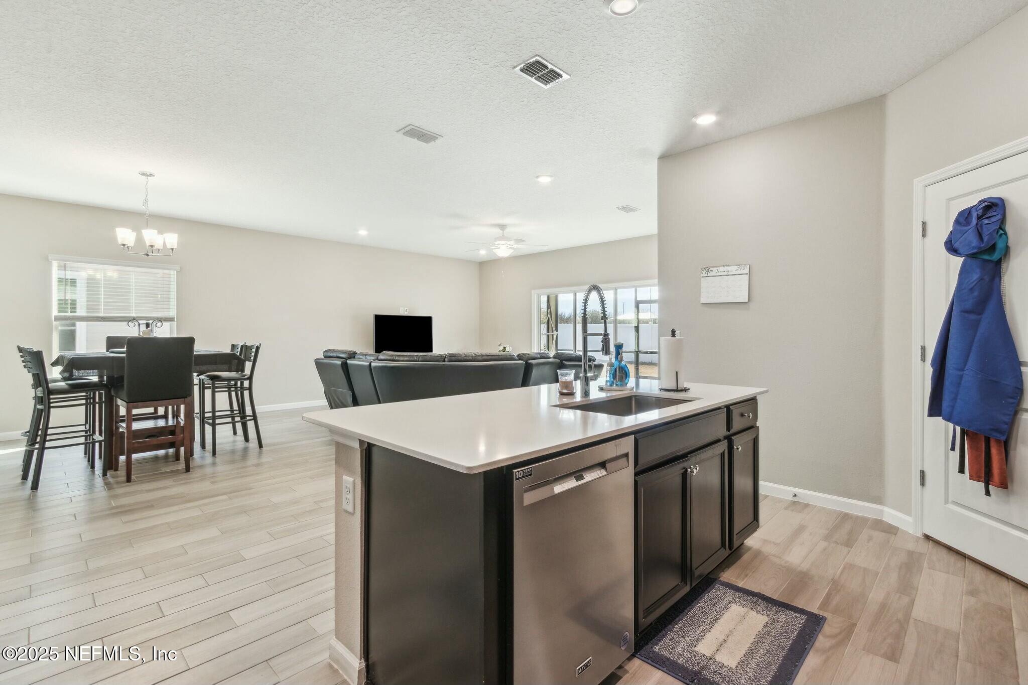 1652 Enclave Road Jacksonville, FL 32277 - Photo 23 of 48 tempImageqKSHin