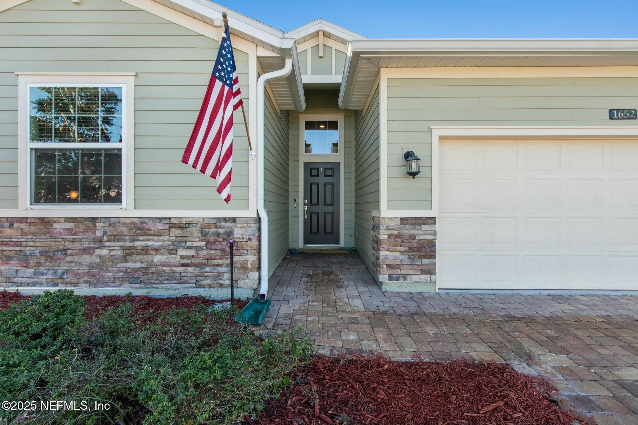 1652 Enclave Road Jacksonville, FL 32277 - Photo 6 of 48 tempImageBljZPW