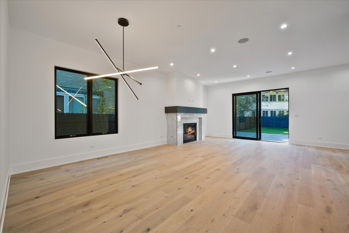 849 Sheridan Road Wilmette, IL 60091 - Photo 21 of 73 a view of an empty room with window and cabinet