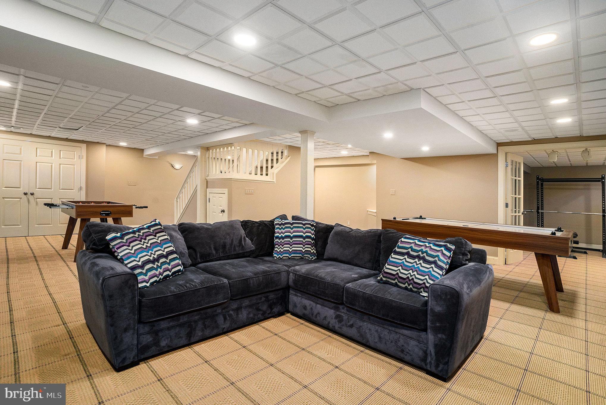 127 Spyglass Drive Blue Bell, PA 19422 - Photo 34 of 74 a living room with furniture and a couch