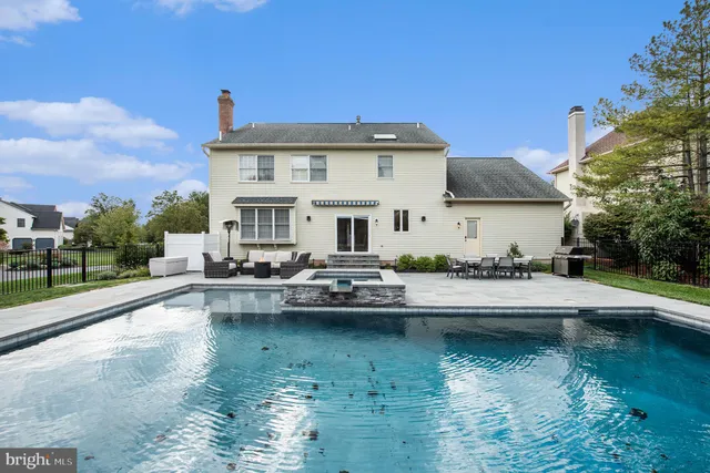 $1,200,000 | 127 Spyglass Drive, Blue Bell, PA 19422