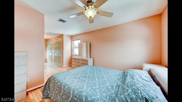 $649,900 | 25 Wenonah Avenue, Lake Hiawatha, NJ 07034