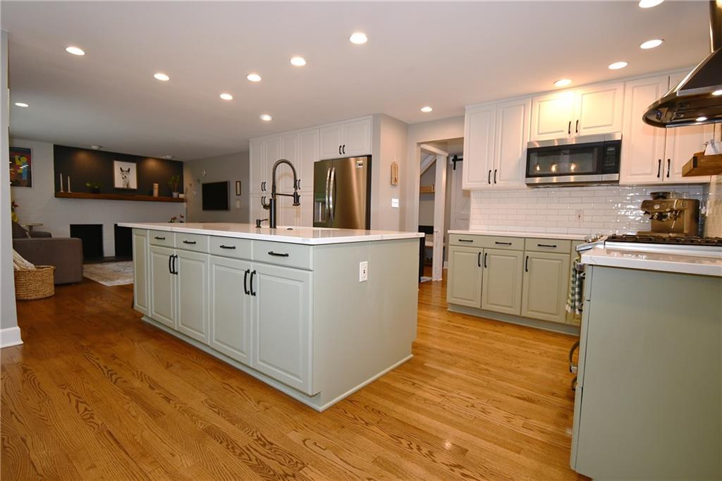 508 Harrogate Road Pittsburgh, PA 15241 - Photo 11 of 42 Gallery Image 11