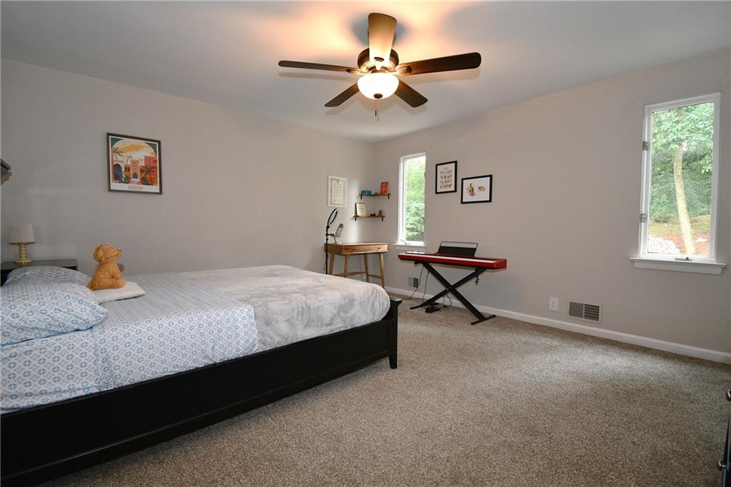 508 Harrogate Road Pittsburgh, PA 15241 - Photo 27 of 42 Gallery Image 27
