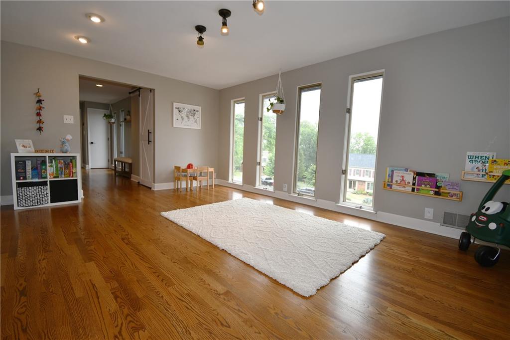 508 Harrogate Road Pittsburgh, PA 15241 - Photo 7 of 42 Gallery Image 7