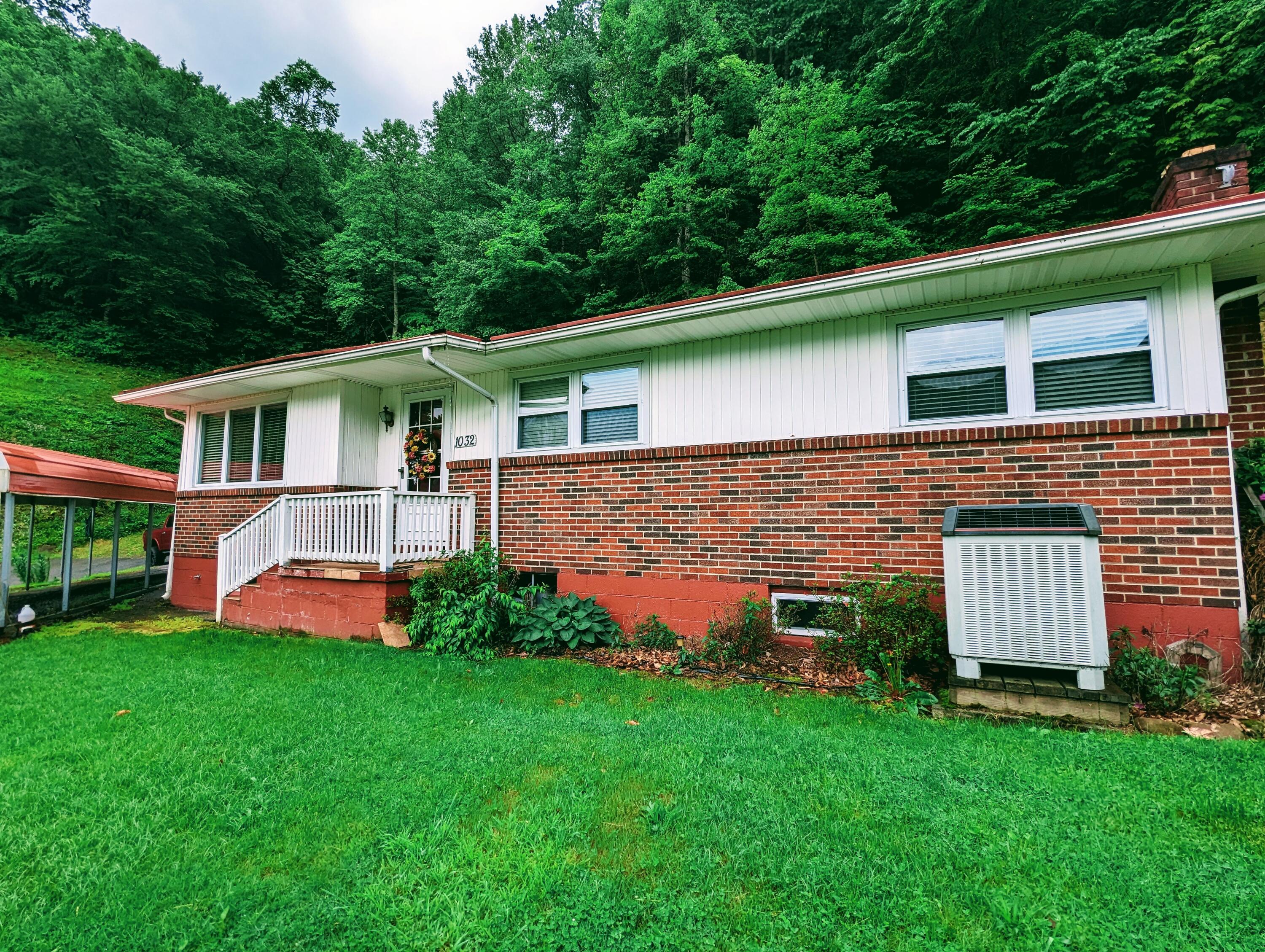 1032 Old Wagon Road Vansant, VA 24656 - Photo 3 of 43 PXL_20230516_200427216