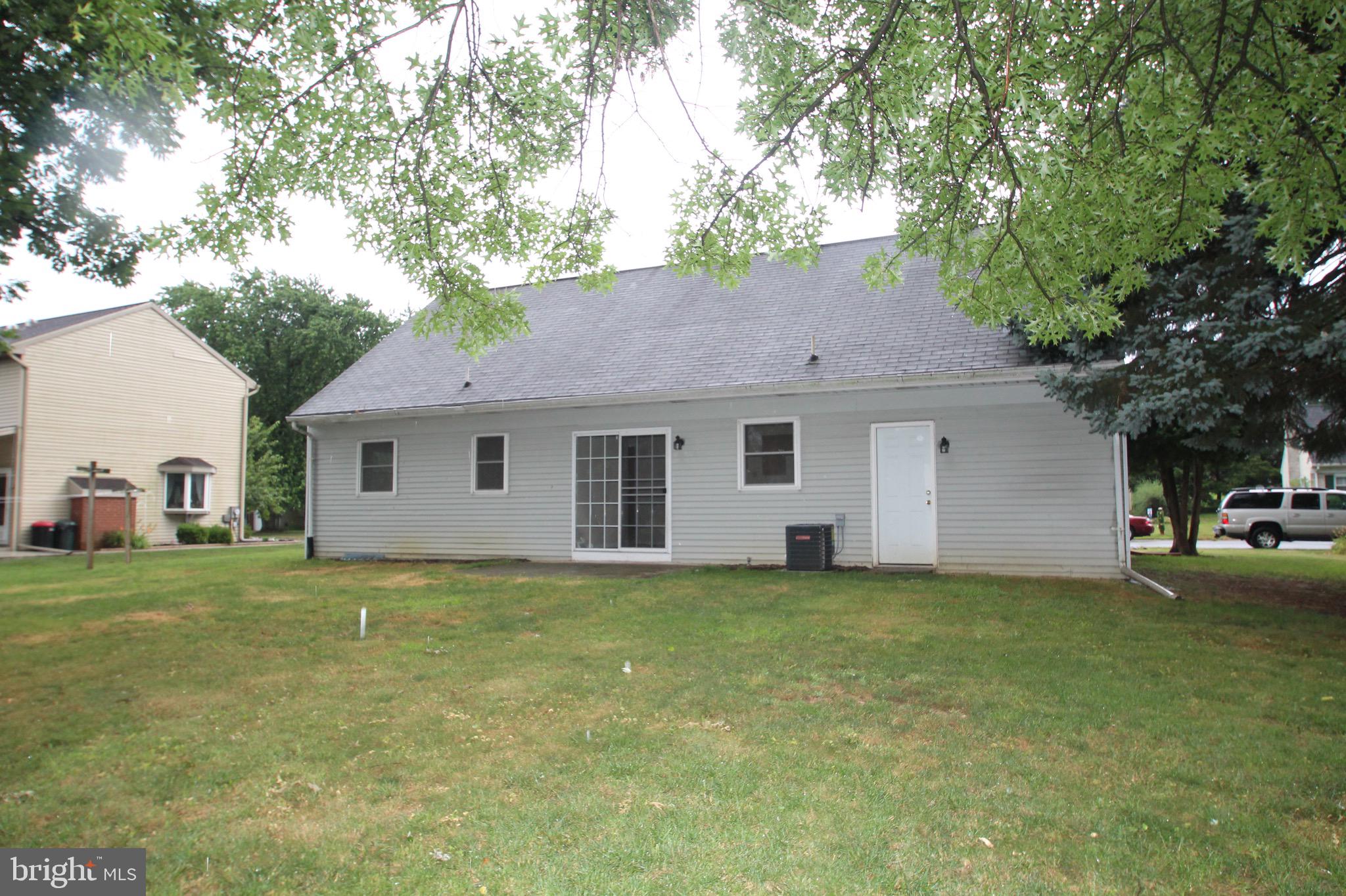 225 Skylark Road Lititz, PA 17543 - Photo 8 of 30